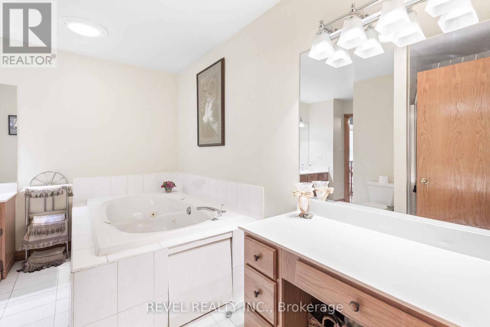 2371 County Rd 48 Road, Kawartha Lakes, Ontario K0M 2B0 - Photo 17 - X12490432