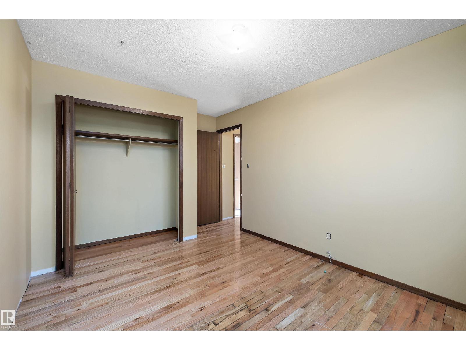 2031 104a St Nw, Edmonton, Alberta  T6J 5A6 - Photo 23 - E4463985