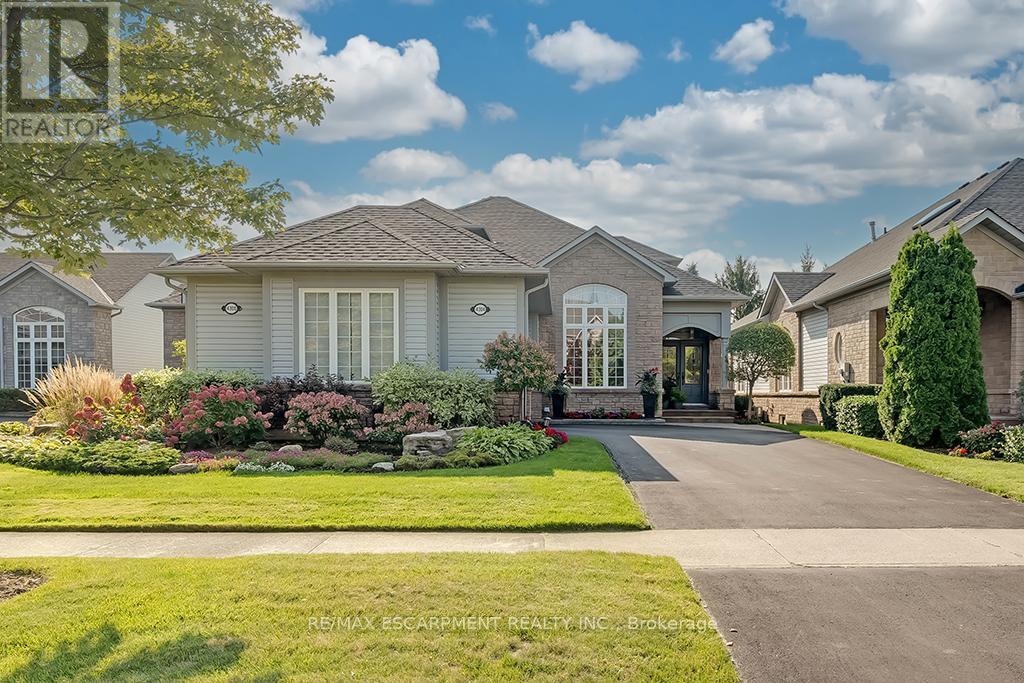 4304 Taywood Drive, Burlington, Ontario  L7M 4S7 - Photo 2 - W12489968