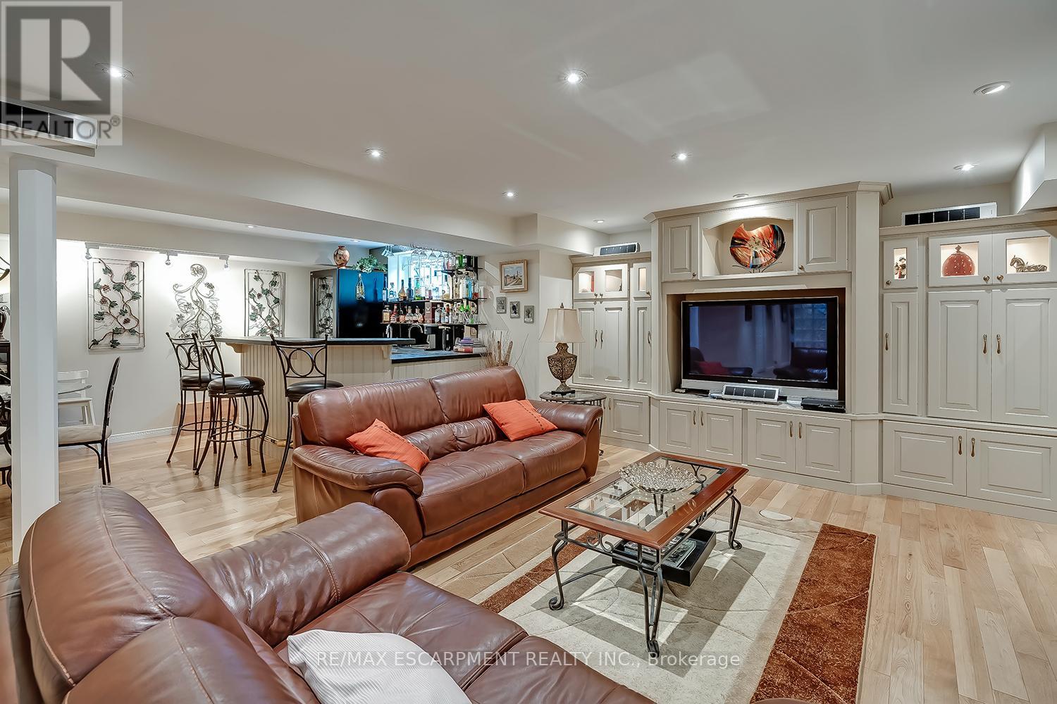 4304 Taywood Drive, Burlington, Ontario  L7M 4S7 - Photo 38 - W12489968