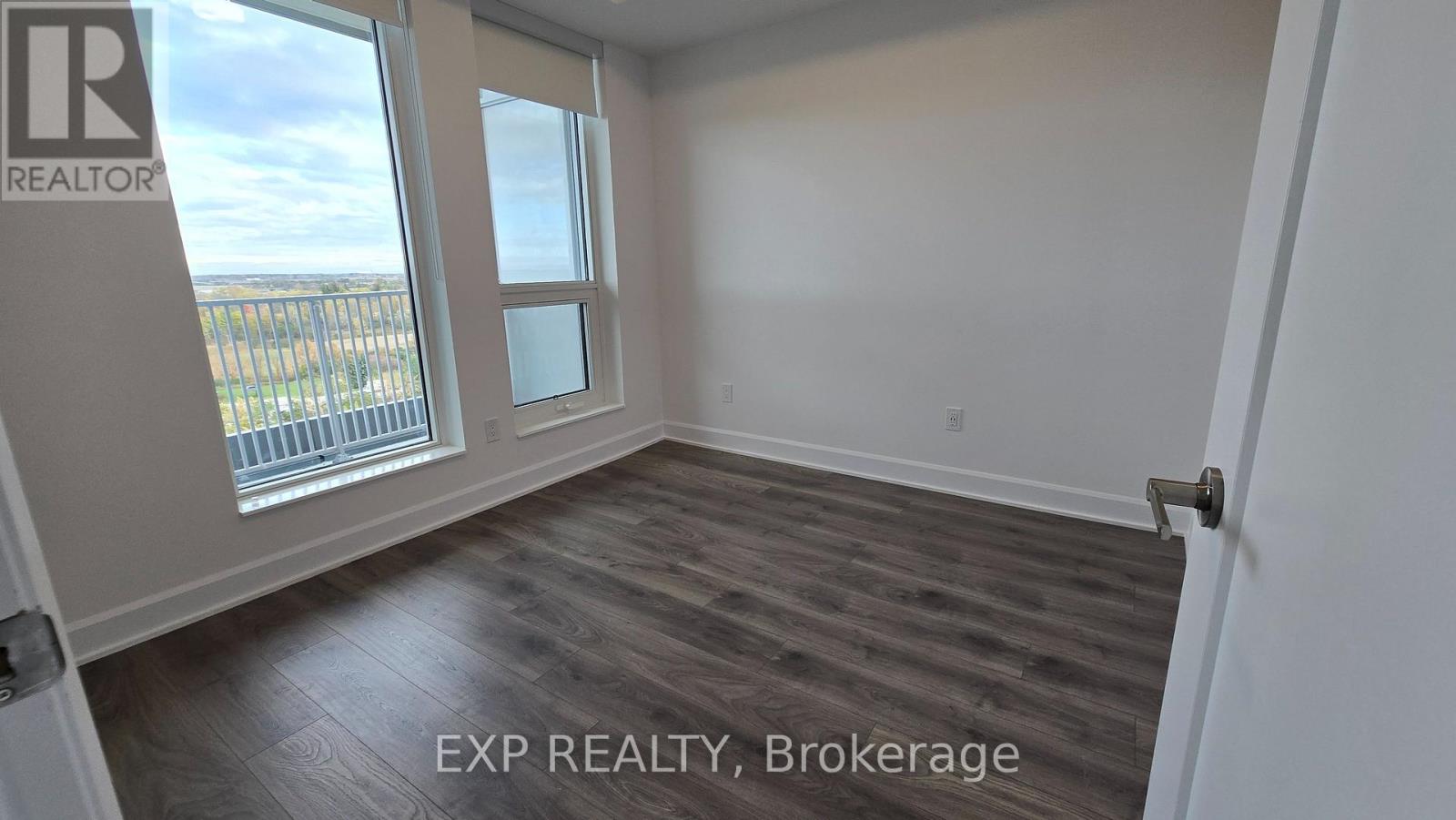 1112 - 3240 William Colston Avenue, Oakville, Ontario  L6H 8C8 - Photo 8 - W12490000