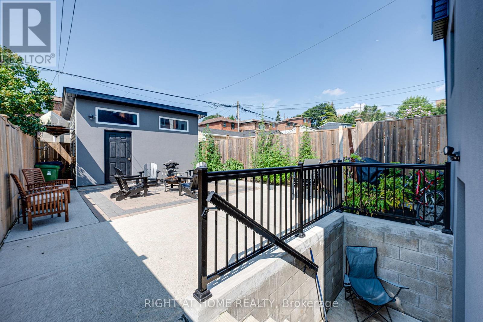 Lower - 518 Silverthorn Avenue, Toronto, Ontario  M6M 3H7 - Photo 2 - W12490010