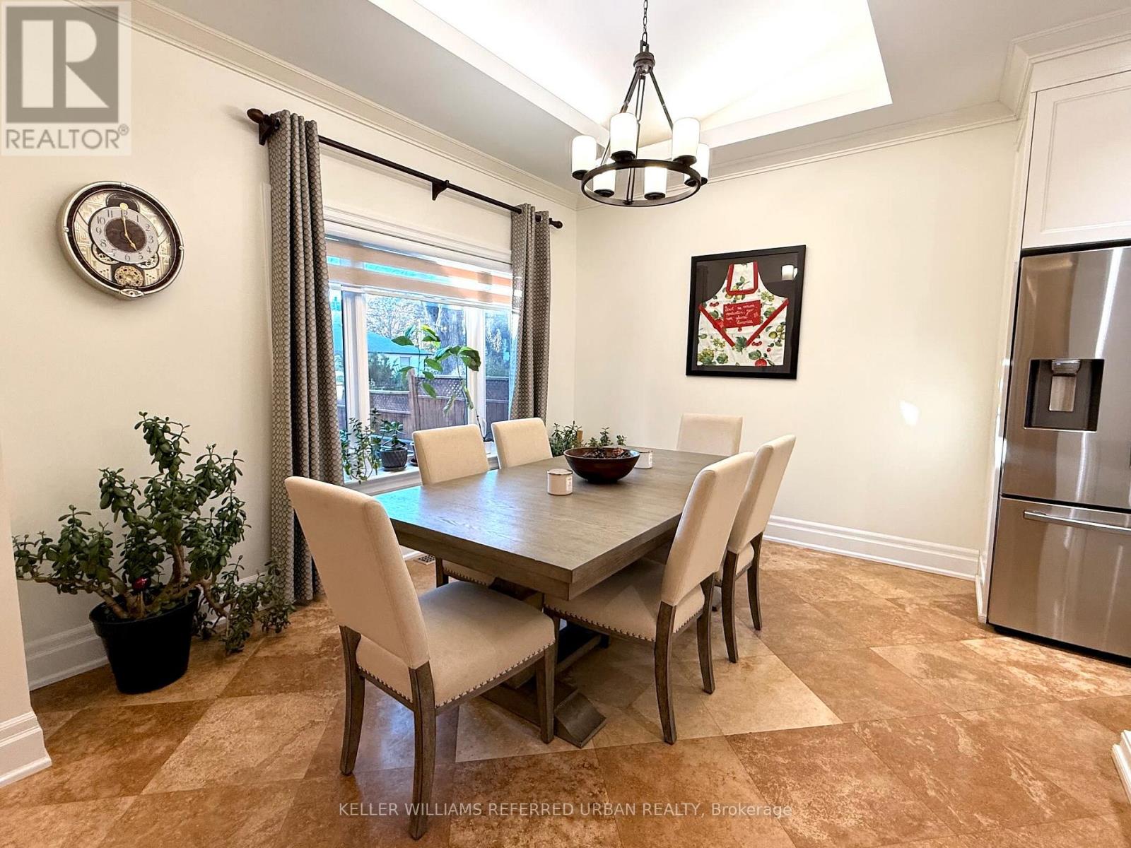 72 Laurel Avenue, Toronto, Ontario  M9B 4T2 - Photo 10 - W12490028