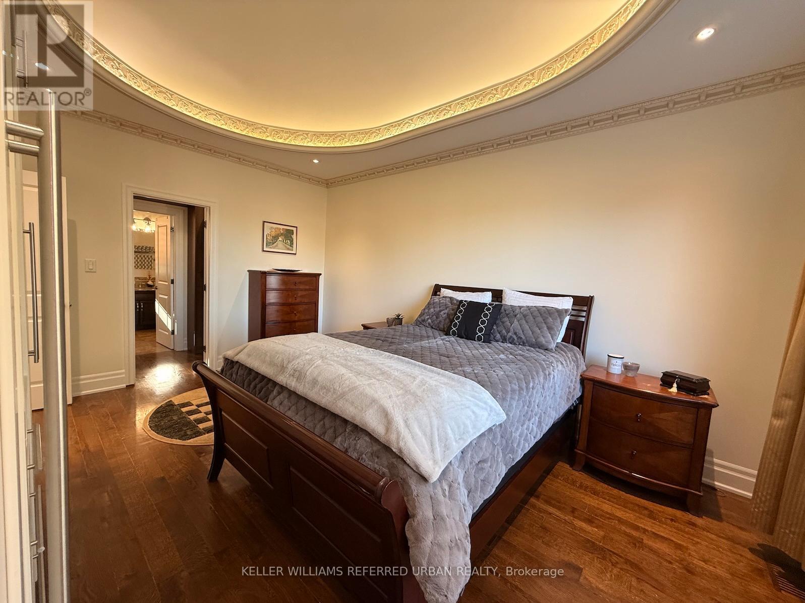 72 Laurel Avenue, Toronto, Ontario  M9B 4T2 - Photo 25 - W12490028