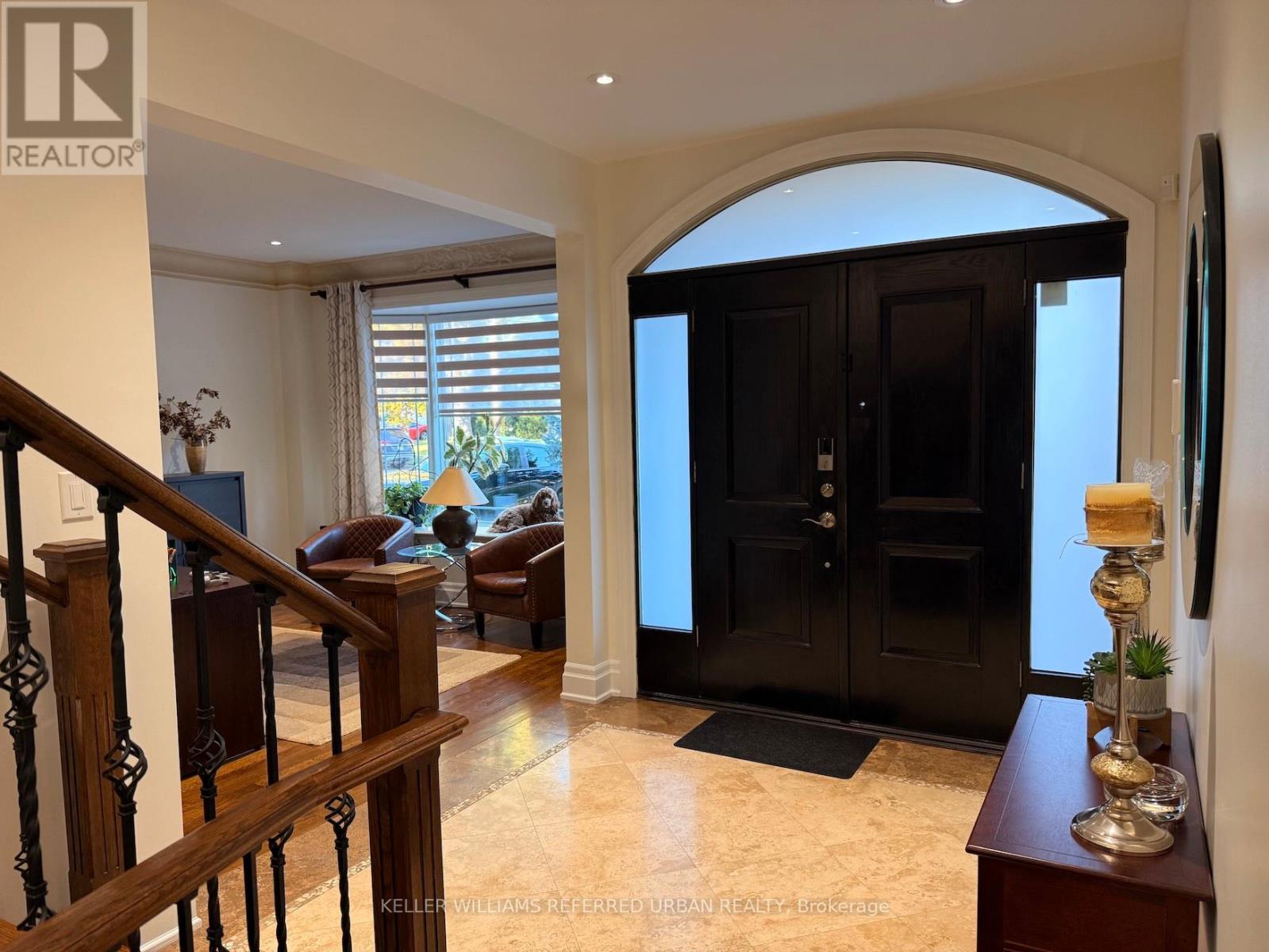 72 Laurel Avenue, Toronto, Ontario  M9B 4T2 - Photo 5 - W12490028