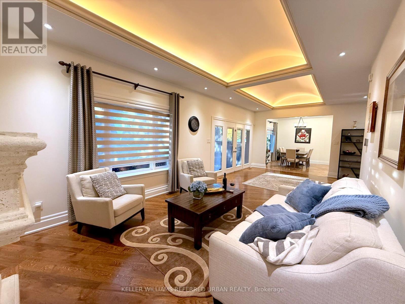 72 Laurel Avenue, Toronto, Ontario  M9B 4T2 - Photo 9 - W12490028