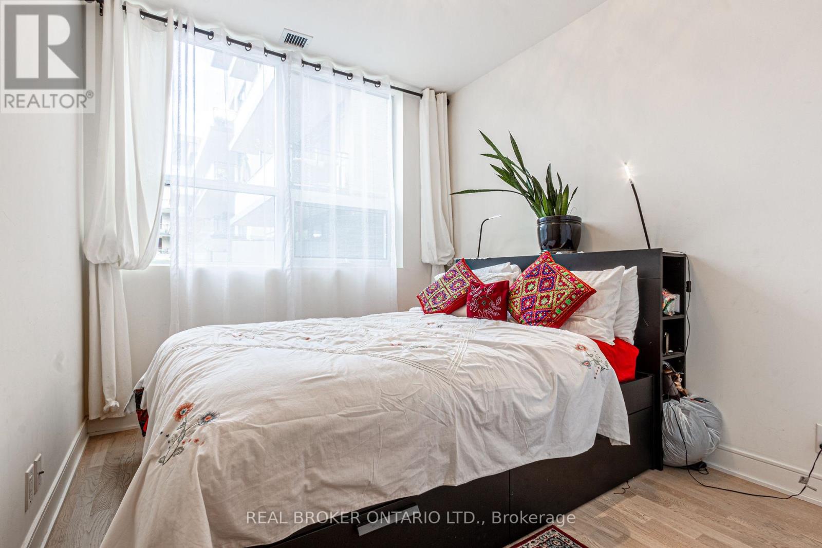 161 - 1575 Lakeshore Road, Mississauga, Ontario  L5J 0B1 - Photo 17 - W12490032