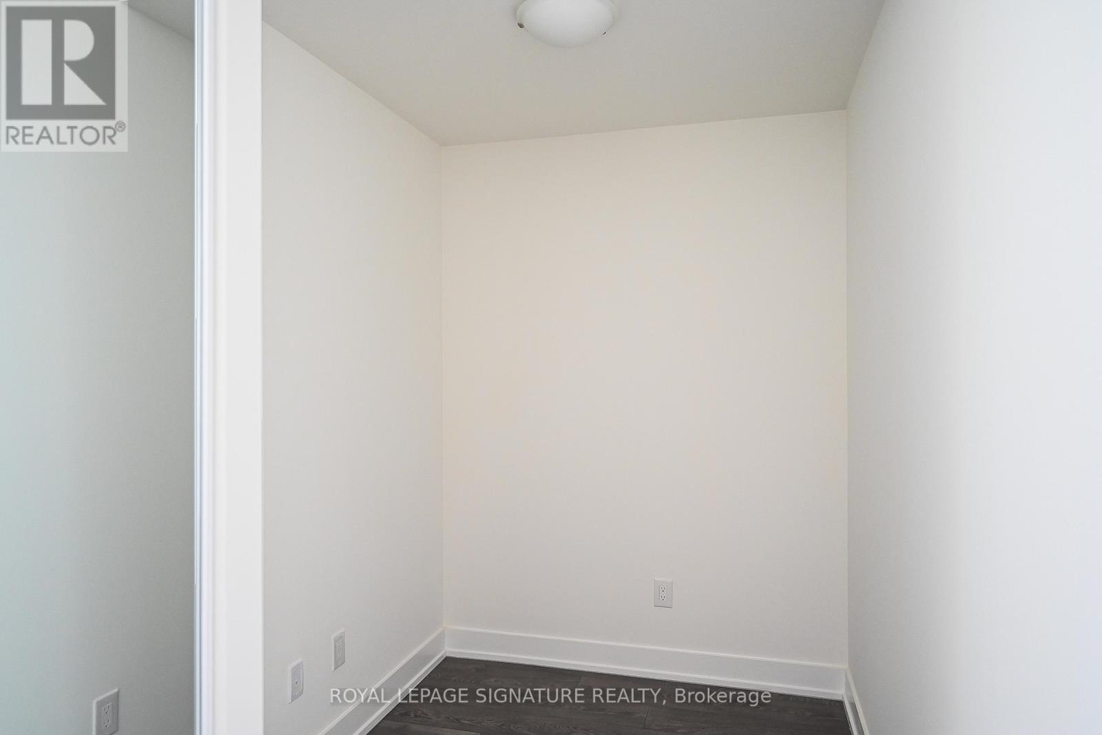 2032 - 5 Mabelle Avenue, Toronto, Ontario  M9A 0C8 - Photo 14 - W12490058