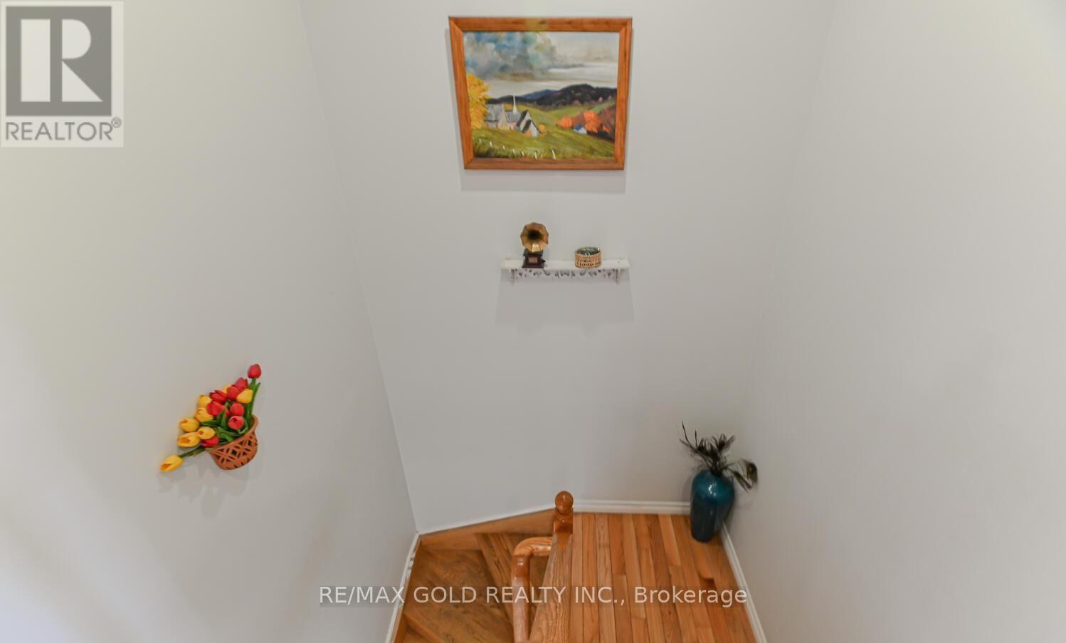 89 Black Forest Drive, Brampton, Ontario  L6R 2E6 - Photo 18 - W12490074