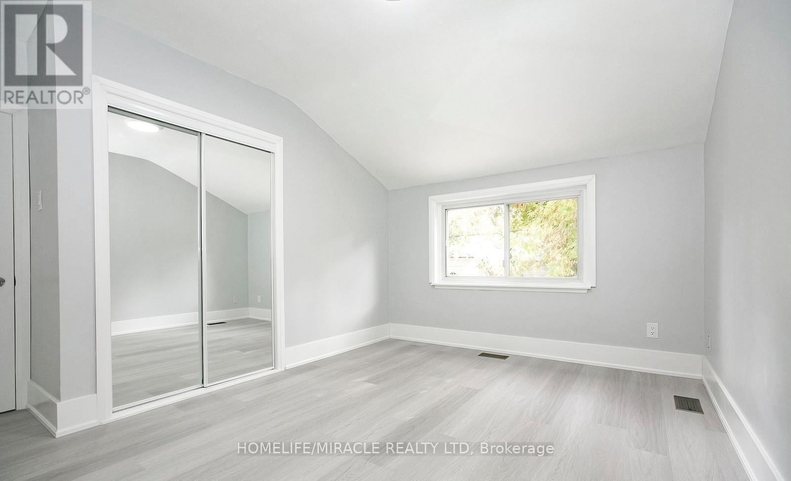 76 Raylawn Crescent, Halton Hills, Ontario  L7G 4N1 - Photo 22 - W12490082