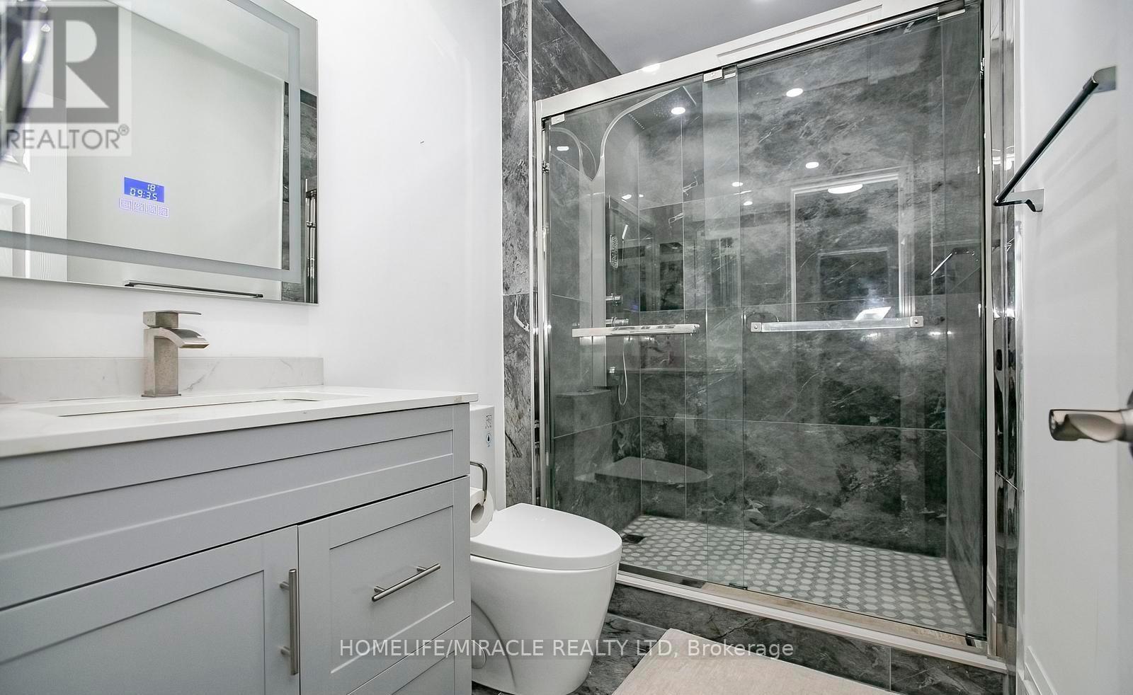 76 Raylawn Crescent, Halton Hills, Ontario  L7G 4N1 - Photo 24 - W12490082