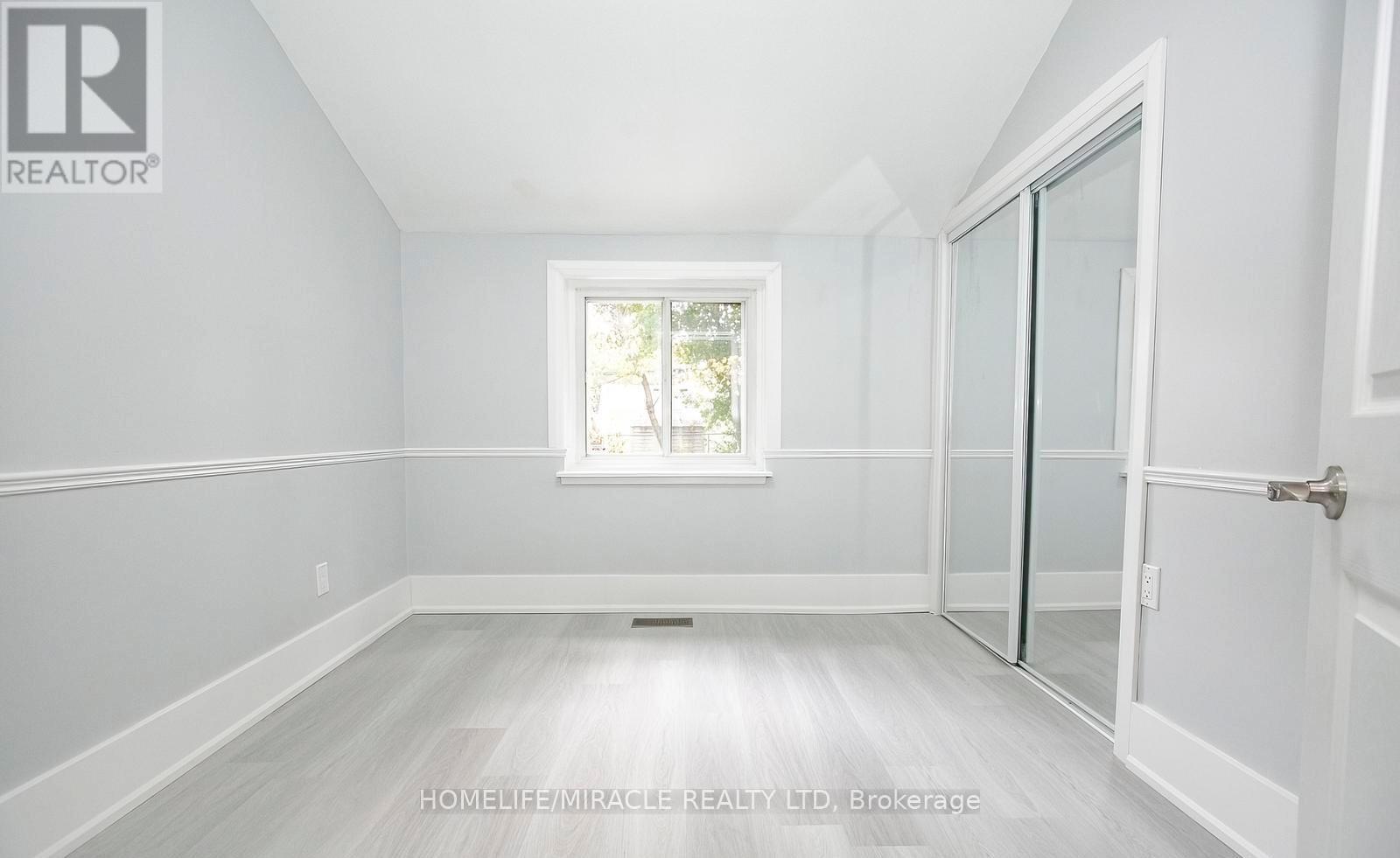 76 Raylawn Crescent, Halton Hills, Ontario  L7G 4N1 - Photo 27 - W12490082