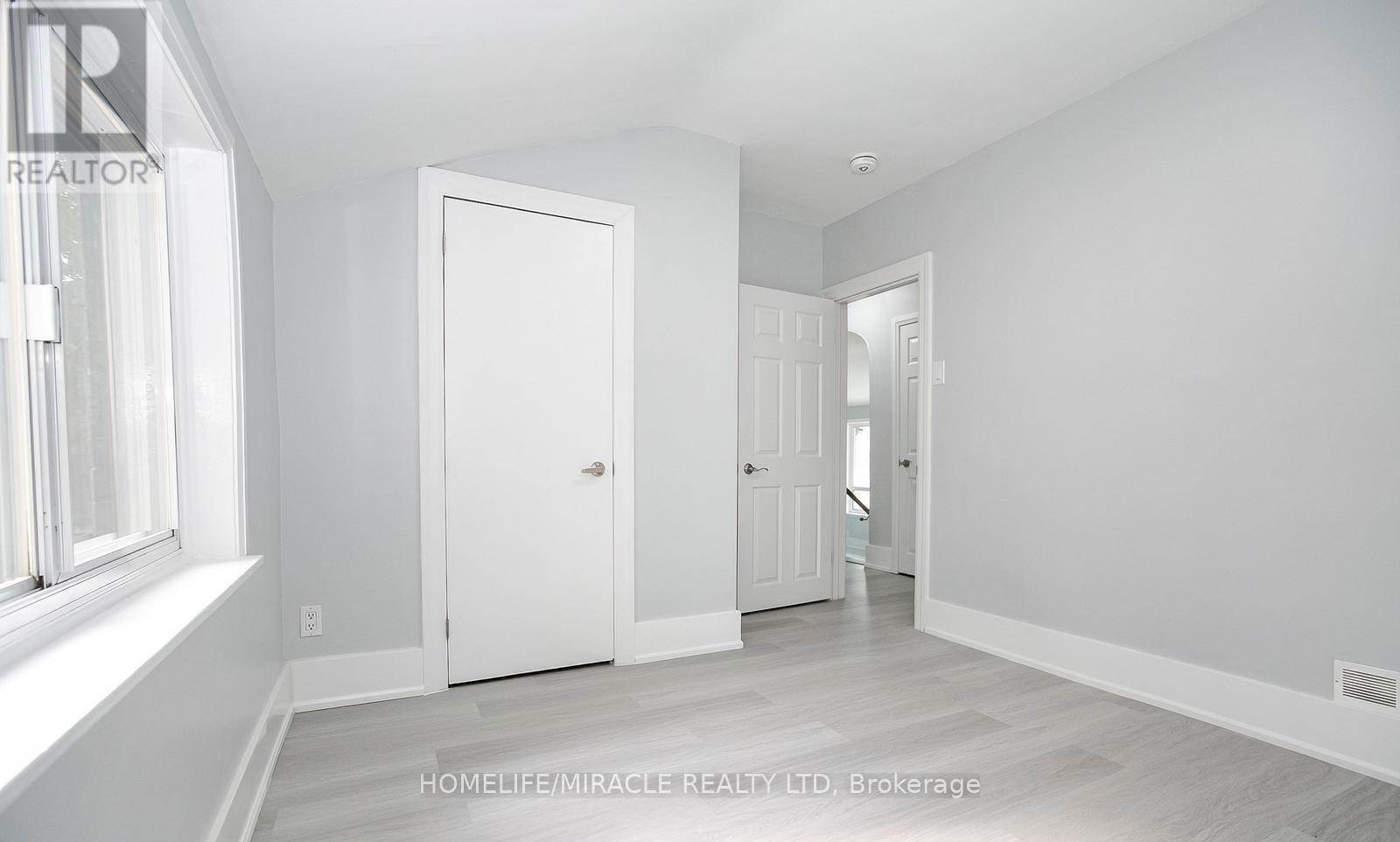 76 Raylawn Crescent, Halton Hills, Ontario  L7G 4N1 - Photo 31 - W12490082