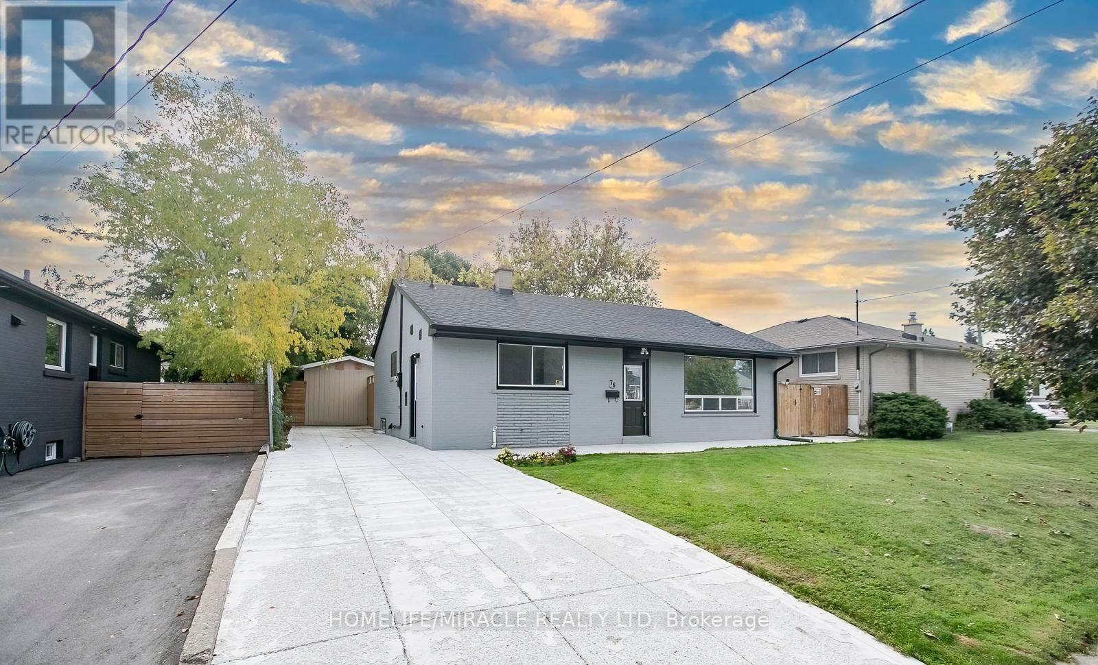 76 Raylawn Crescent, Halton Hills, Ontario  L7G 4N1 - Photo 4 - W12490082