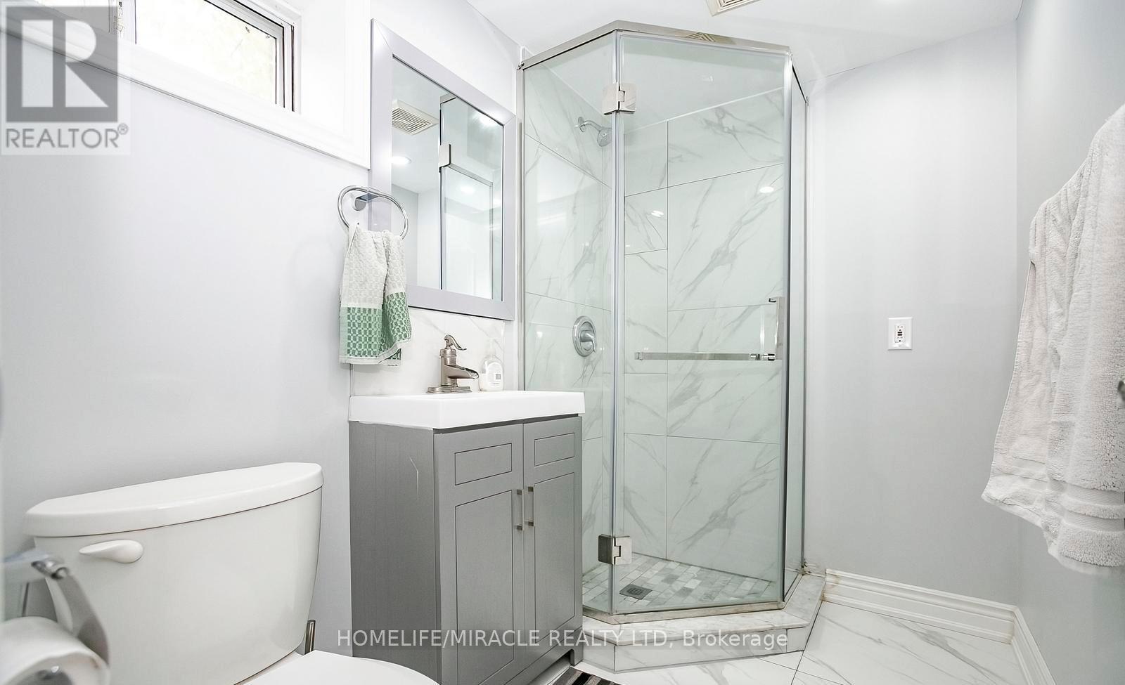 76 Raylawn Crescent, Halton Hills, Ontario  L7G 4N1 - Photo 40 - W12490082