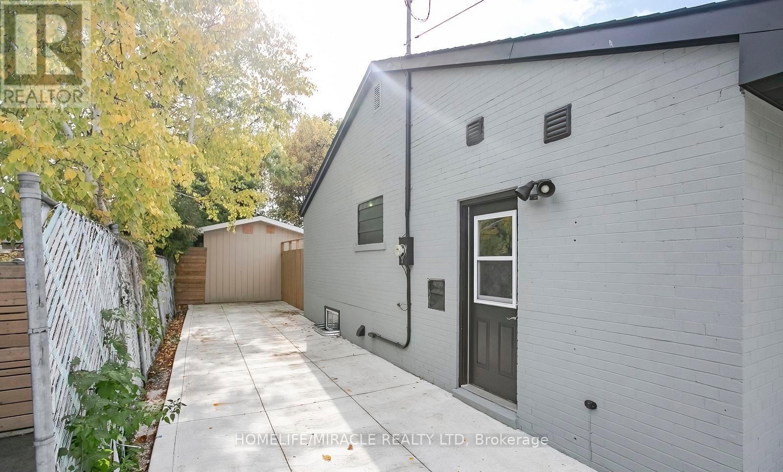 76 Raylawn Crescent, Halton Hills, Ontario  L7G 4N1 - Photo 43 - W12490082