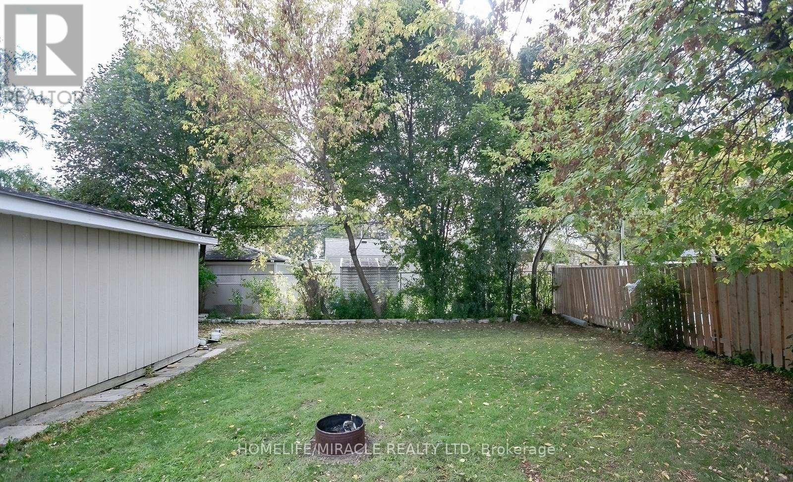 76 Raylawn Crescent, Halton Hills, Ontario  L7G 4N1 - Photo 46 - W12490082