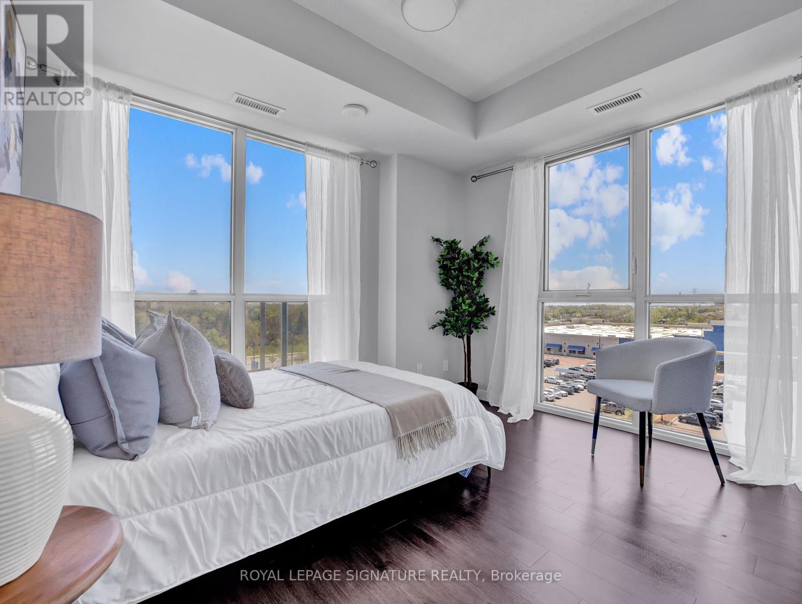 610 - 2081 Fairview Street, Burlington, Ontario  L7R 0E4 - Photo 13 - W12490114