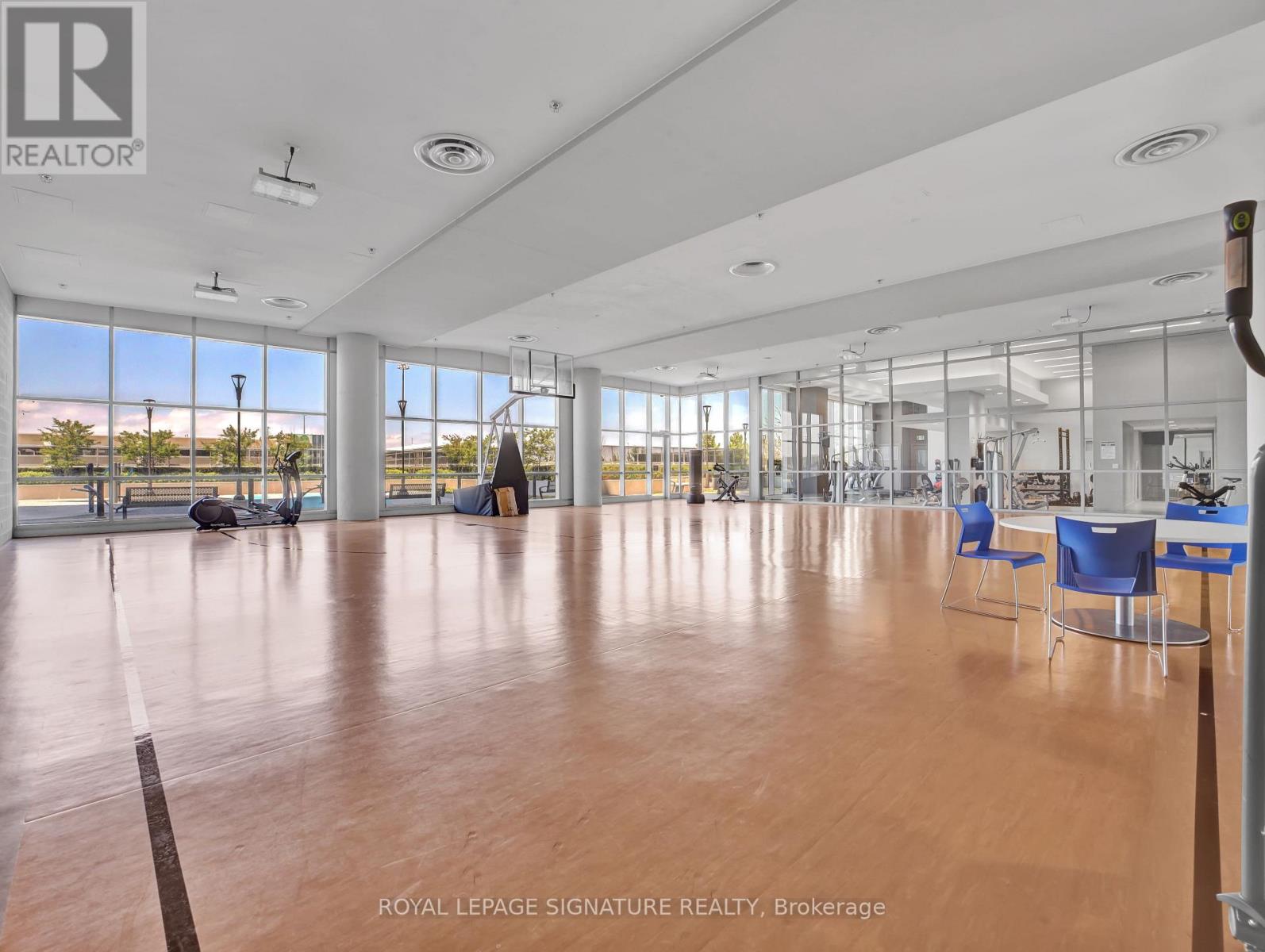 610 - 2081 Fairview Street, Burlington, Ontario  L7R 0E4 - Photo 23 - W12490114