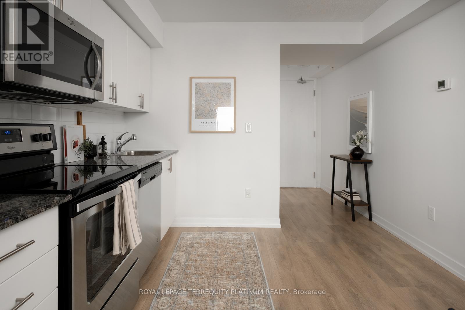 1407 - 1420 Dupont Street, Toronto, Ontario  M6H 0C2 - Photo 8 - W12490124