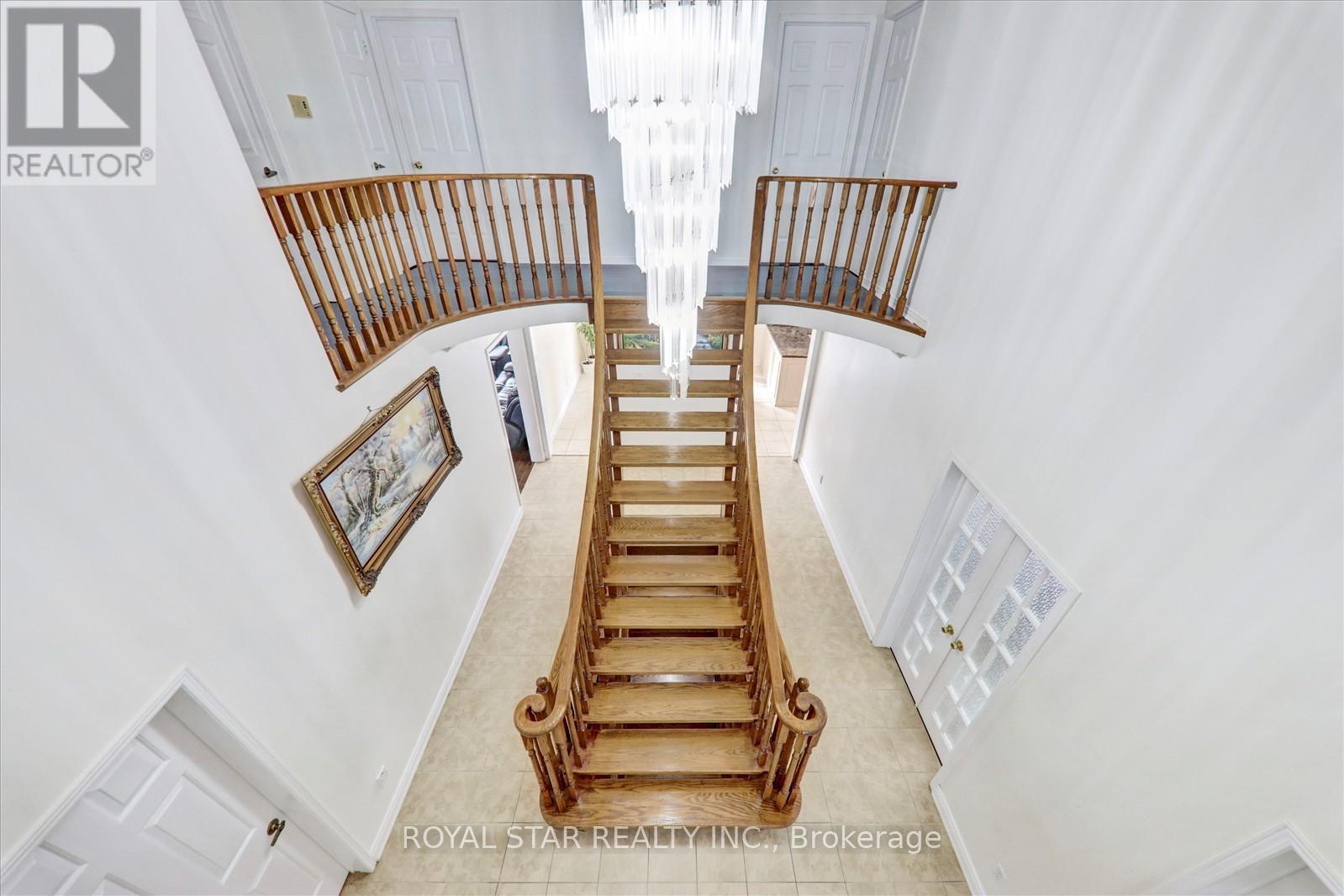 4234 Hazineh Court, Mississauga, Ontario  L5B 3N5 - Photo 20 - W12490164