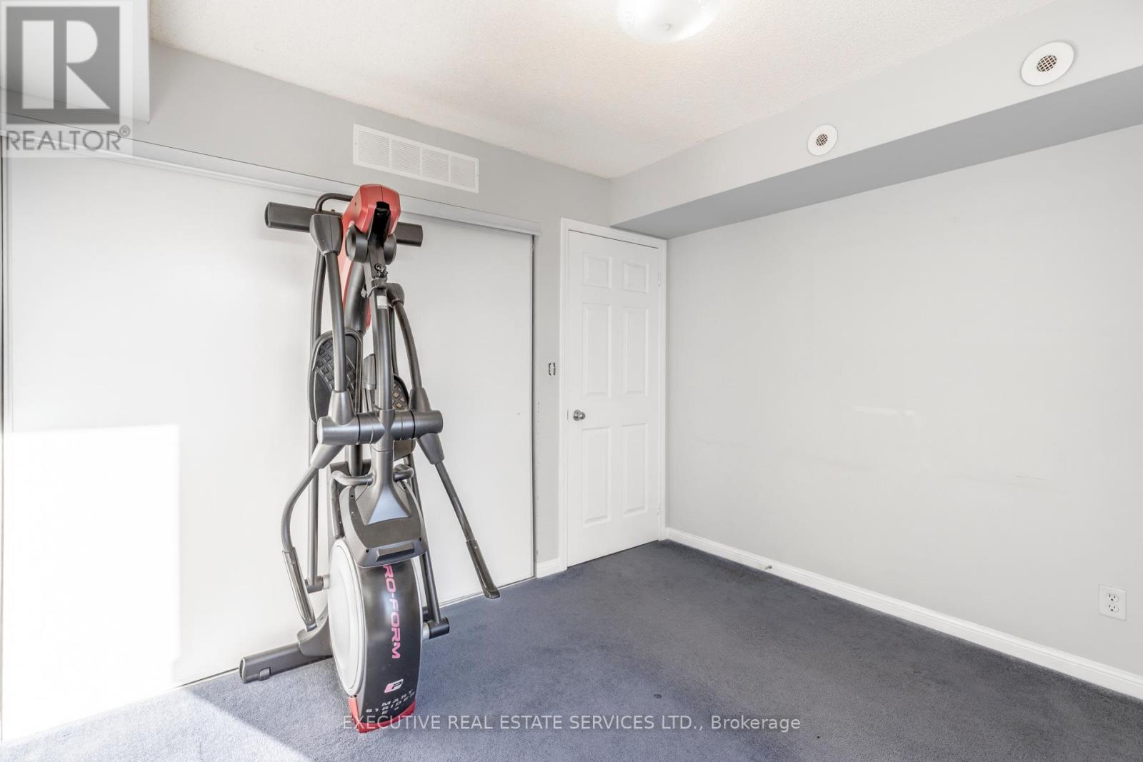 2101 - 3045 Finch Avenue W, Toronto, Ontario  M9M 0A5 - Photo 32 - W12490176