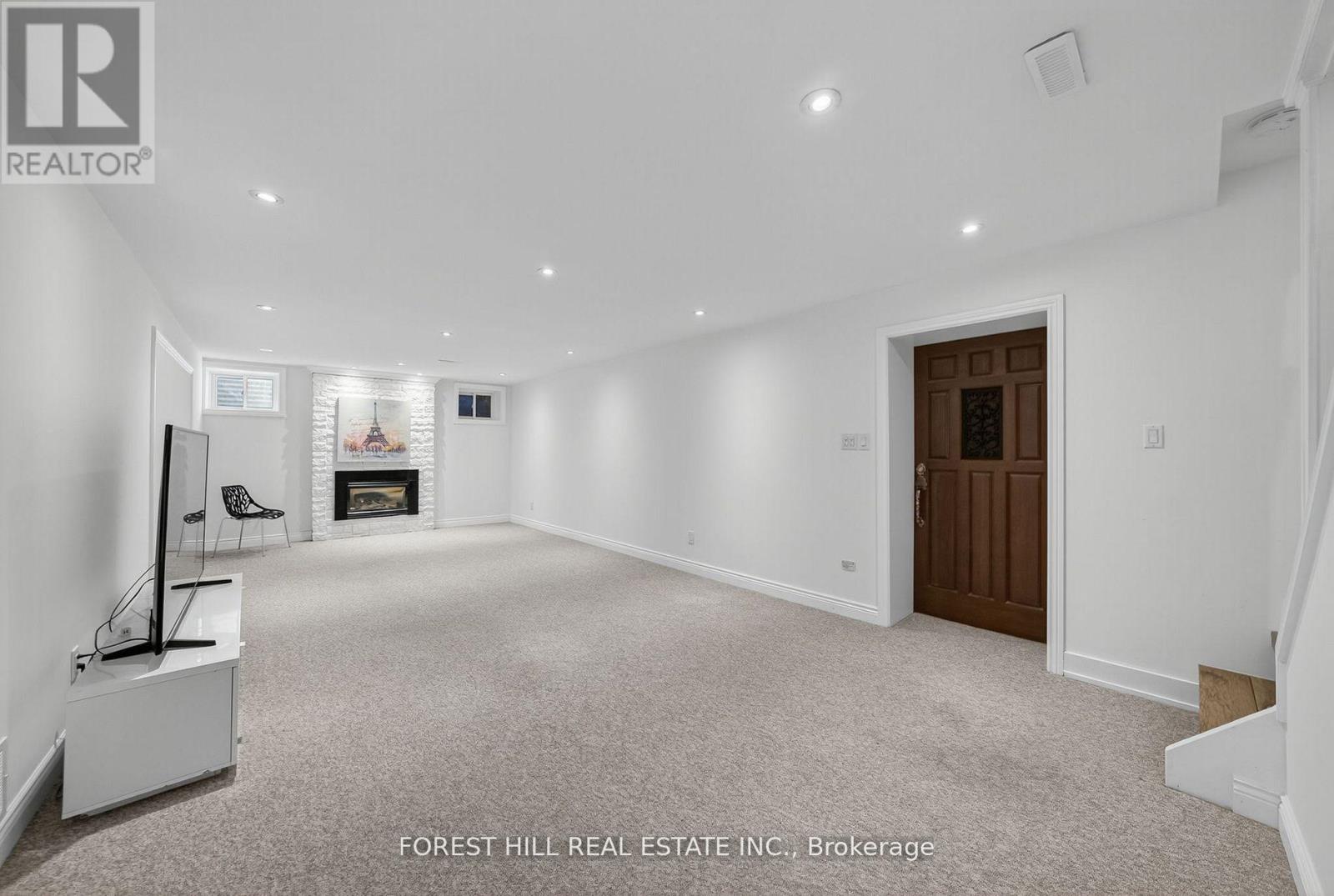 37 Cherry Post Crescent, Toronto, Ontario  M9C 2J9 - Photo 32 - W12490180