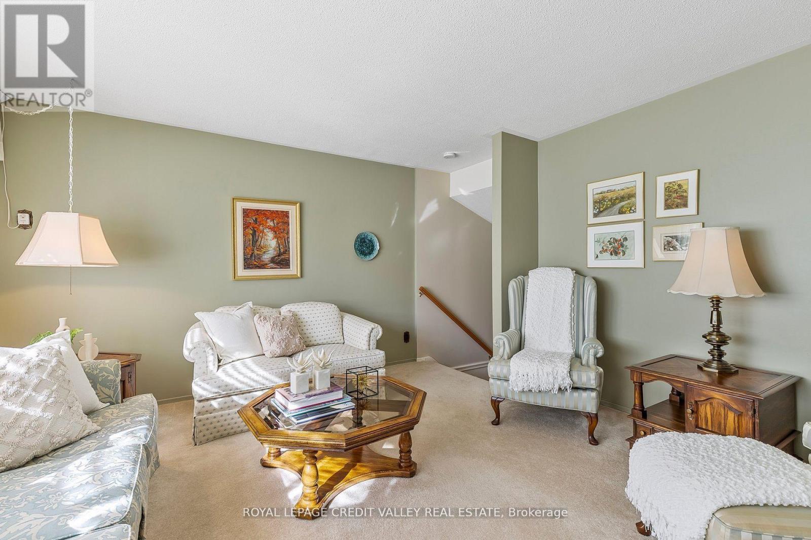 9 Norval Crescent, Brampton, Ontario  L6W 1J1 - Photo 10 - W12490194