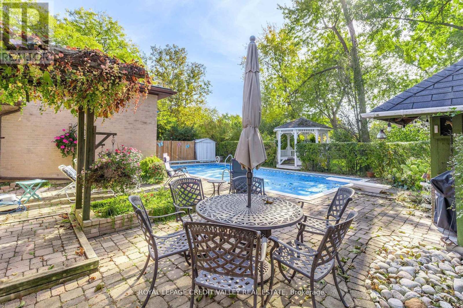 9 Norval Crescent, Brampton, Ontario  L6W 1J1 - Photo 30 - W12490194