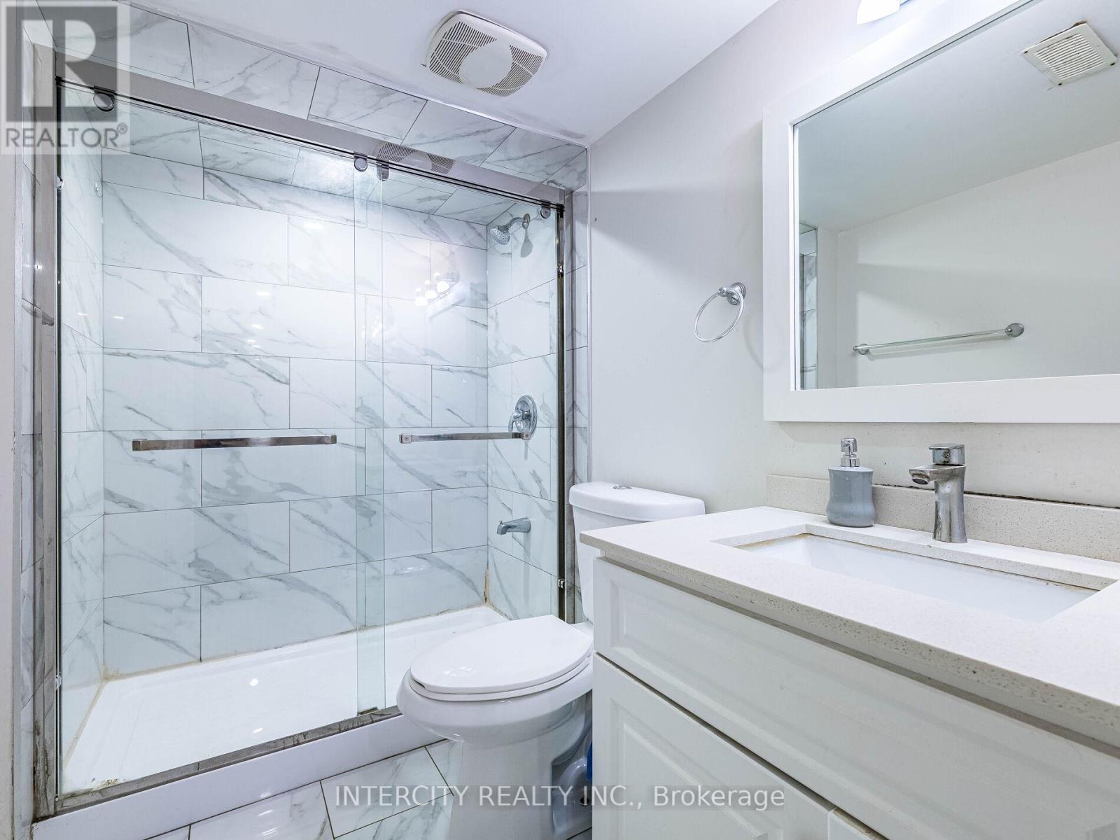 27 Exton Road, Brampton, Ontario  L6X 5M8 - Photo 40 - W12490208