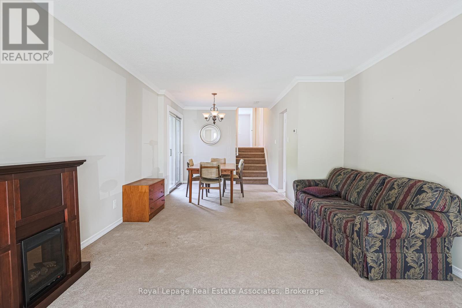 958 Fletcher Valley Crescent, Mississauga, Ontario  L5J 2X7 - Photo 13 - W12490220