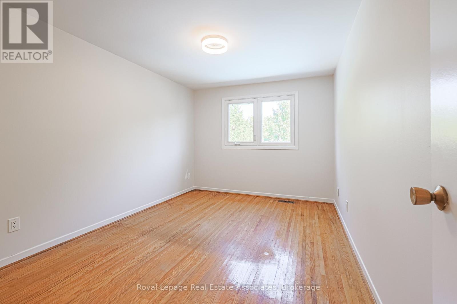 958 Fletcher Valley Crescent, Mississauga, Ontario  L5J 2X7 - Photo 21 - W12490220