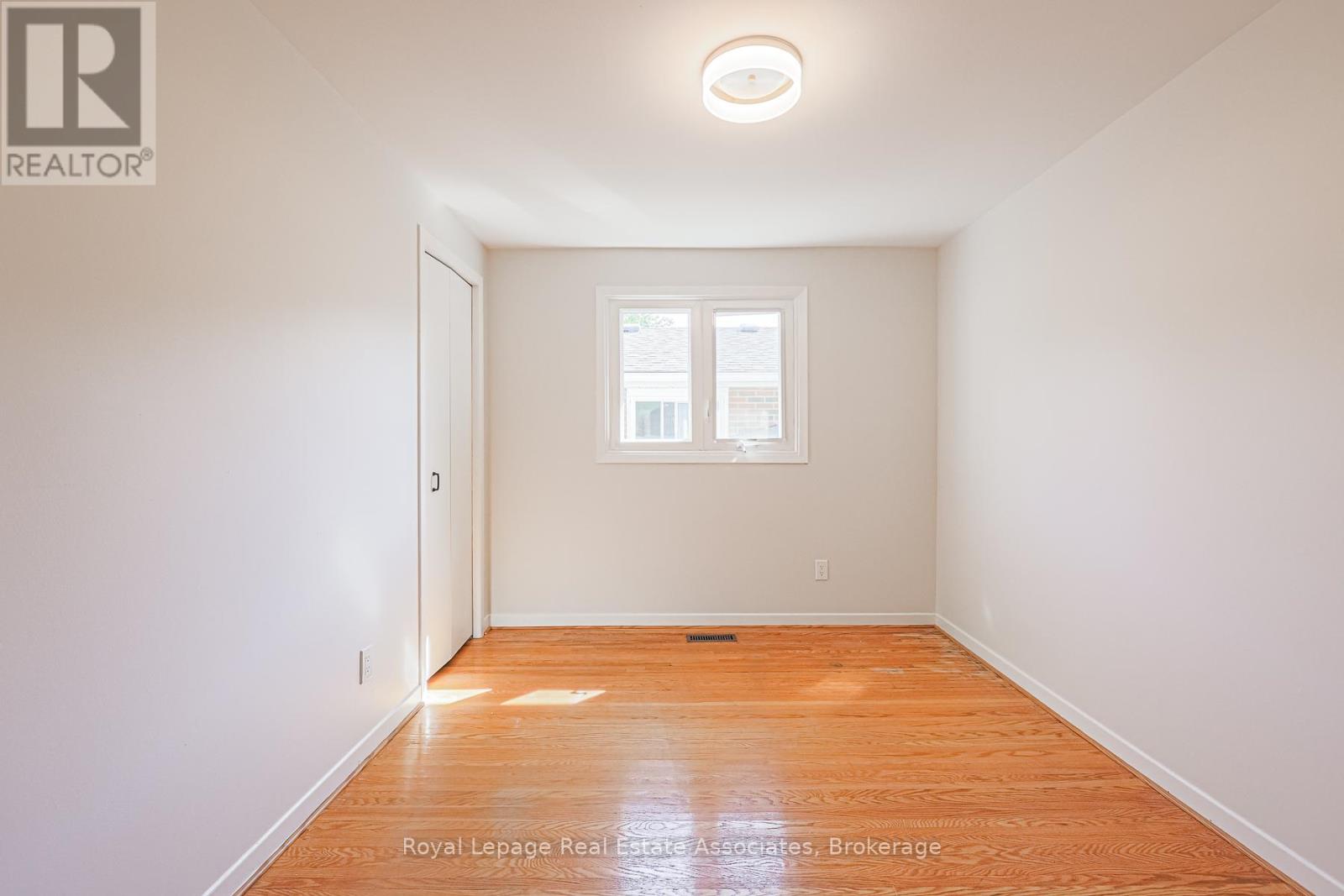 958 Fletcher Valley Crescent, Mississauga, Ontario  L5J 2X7 - Photo 26 - W12490220