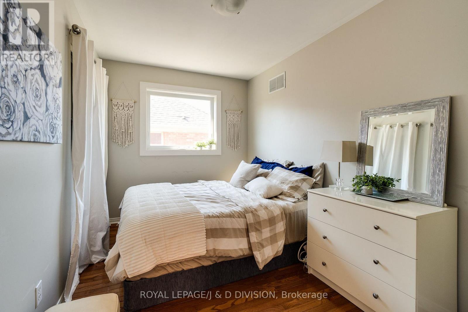 2448 Capilano Crescent, Oakville, Ontario  L6H 6L3 - Photo 31 - W12490230