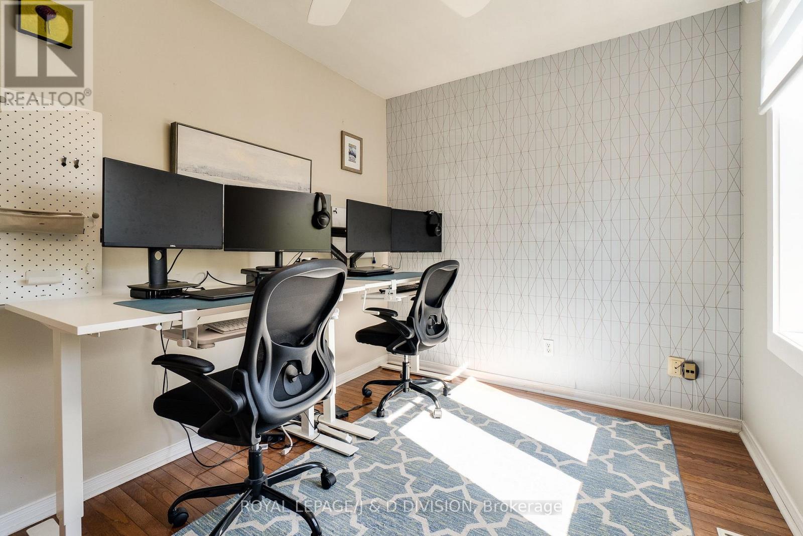 2448 Capilano Crescent, Oakville, Ontario  L6H 6L3 - Photo 32 - W12490230