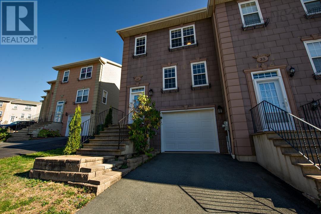 37 Brigadier Court, Halifax, Nova Scotia  B3M 4Y4 - Photo 4 - 202523731