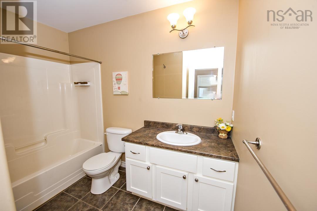 37 Brigadier Court, Halifax, Nova Scotia  B3M 4Y4 - Photo 29 - 202523731