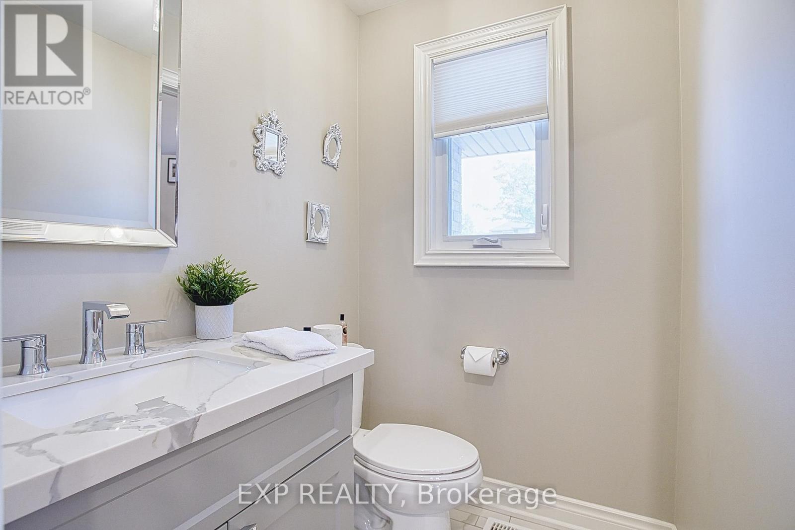 38 Sonoma Lane, Hamilton, Ontario  L8E 6B5 - Photo 7 - X12485274