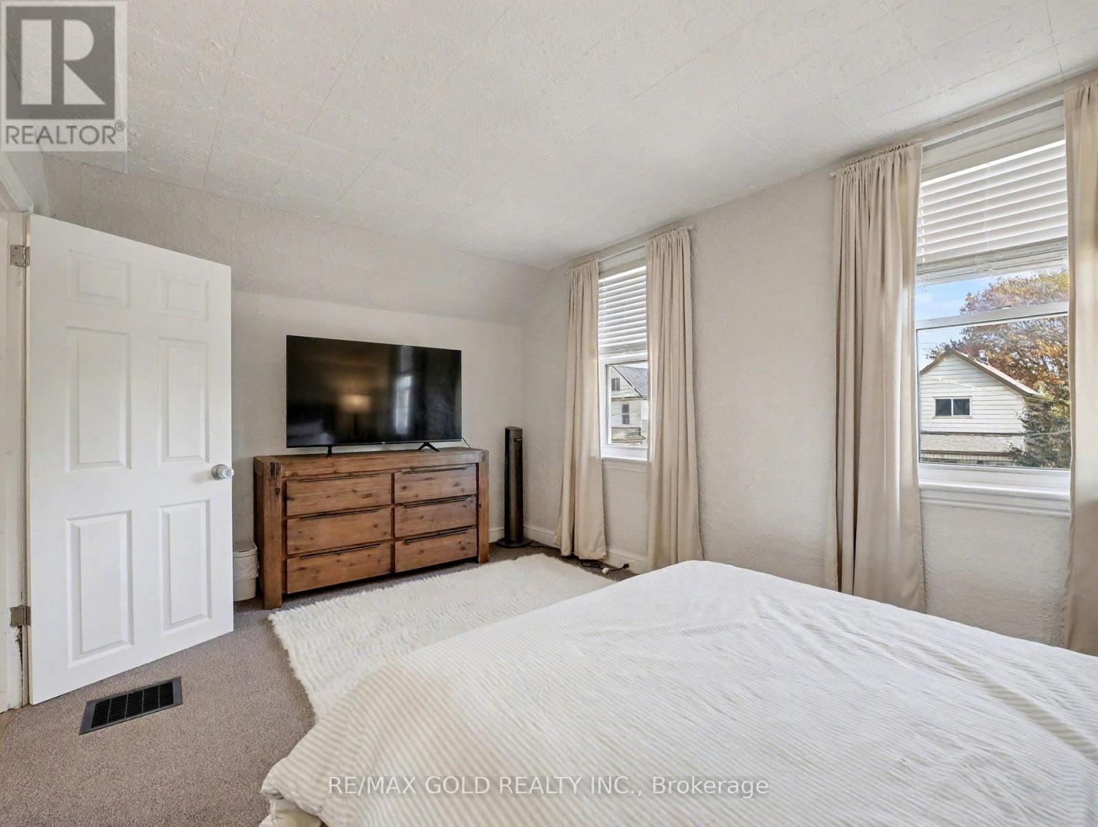 75 Chestnut Avenue, Hamilton, Ontario  L8L 6K8 - Photo 11 - X12490036