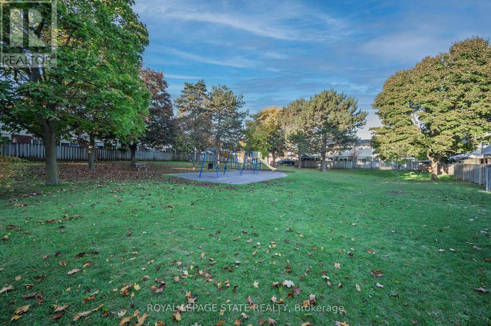 124 - 100 Quigley Road, Hamilton, Ontario  L8K 6J1 - Photo 36 - X12490062