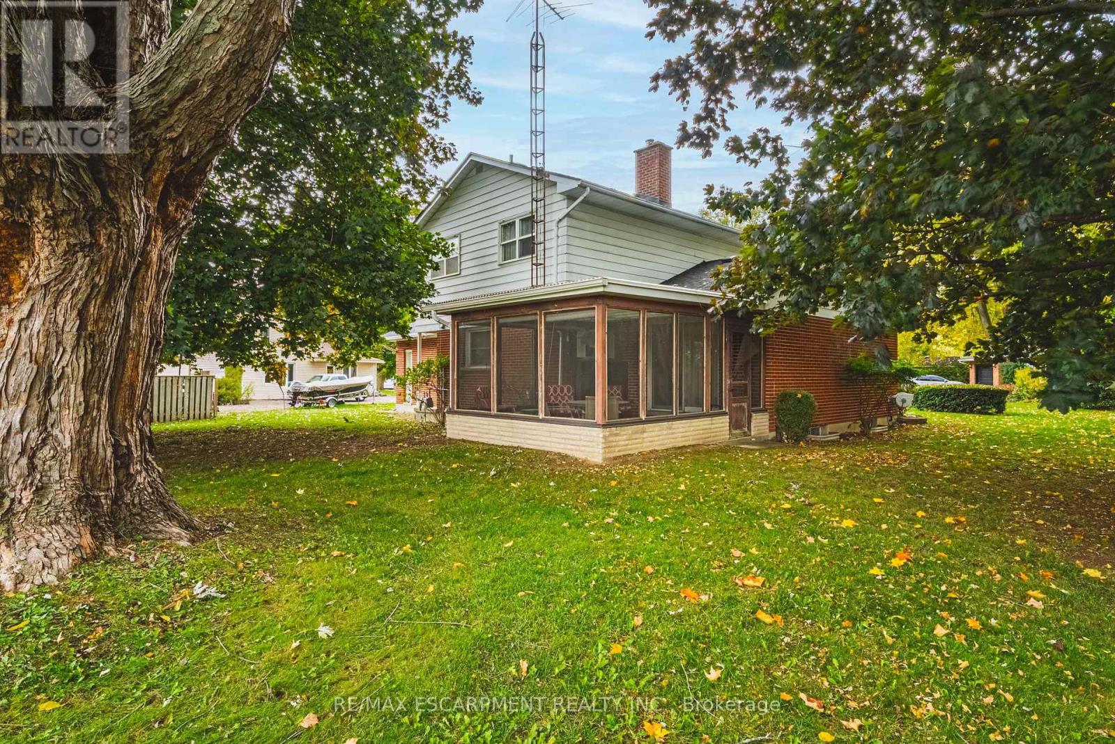 646 Alder Street W, Haldimand, Ontario  N1A 1S5 - Photo 34 - X12490078