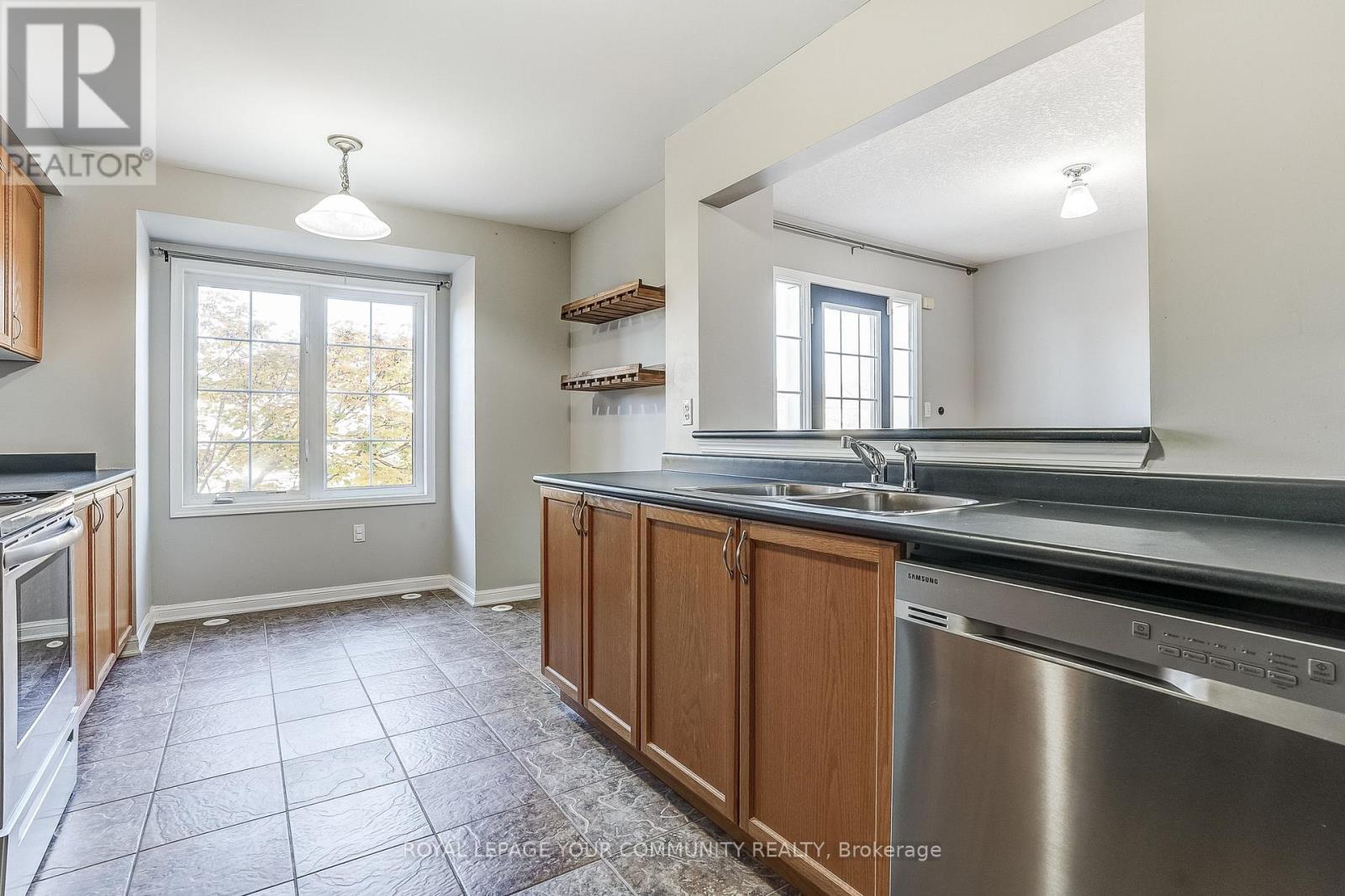 76 - 71 Garth Massey Drive, Cambridge, Ontario  N1T 2G8 - Photo 11 - X12490174