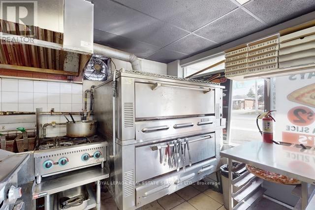 872 Upper Sherman Avenue, Hamilton, Ontario  L8V 3N1 - Photo 10 - X12490256