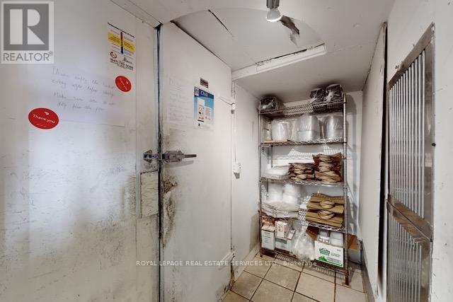 872 Upper Sherman Avenue, Hamilton, Ontario  L8V 3N1 - Photo 6 - X12490256