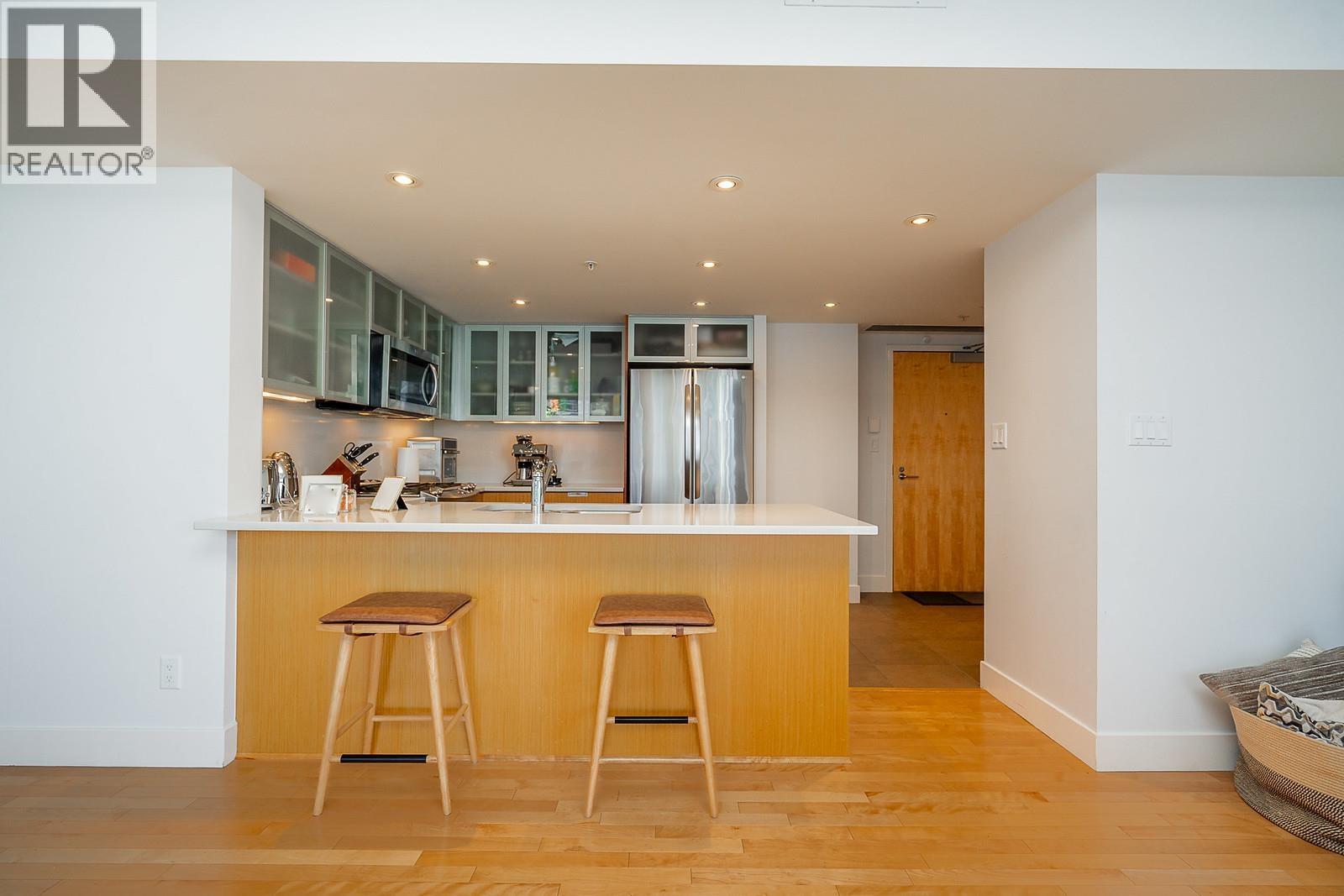 1904 1205 W Hastings Street, Vancouver, British Columbia  V6E 4T7 - Photo 3 - R3063234