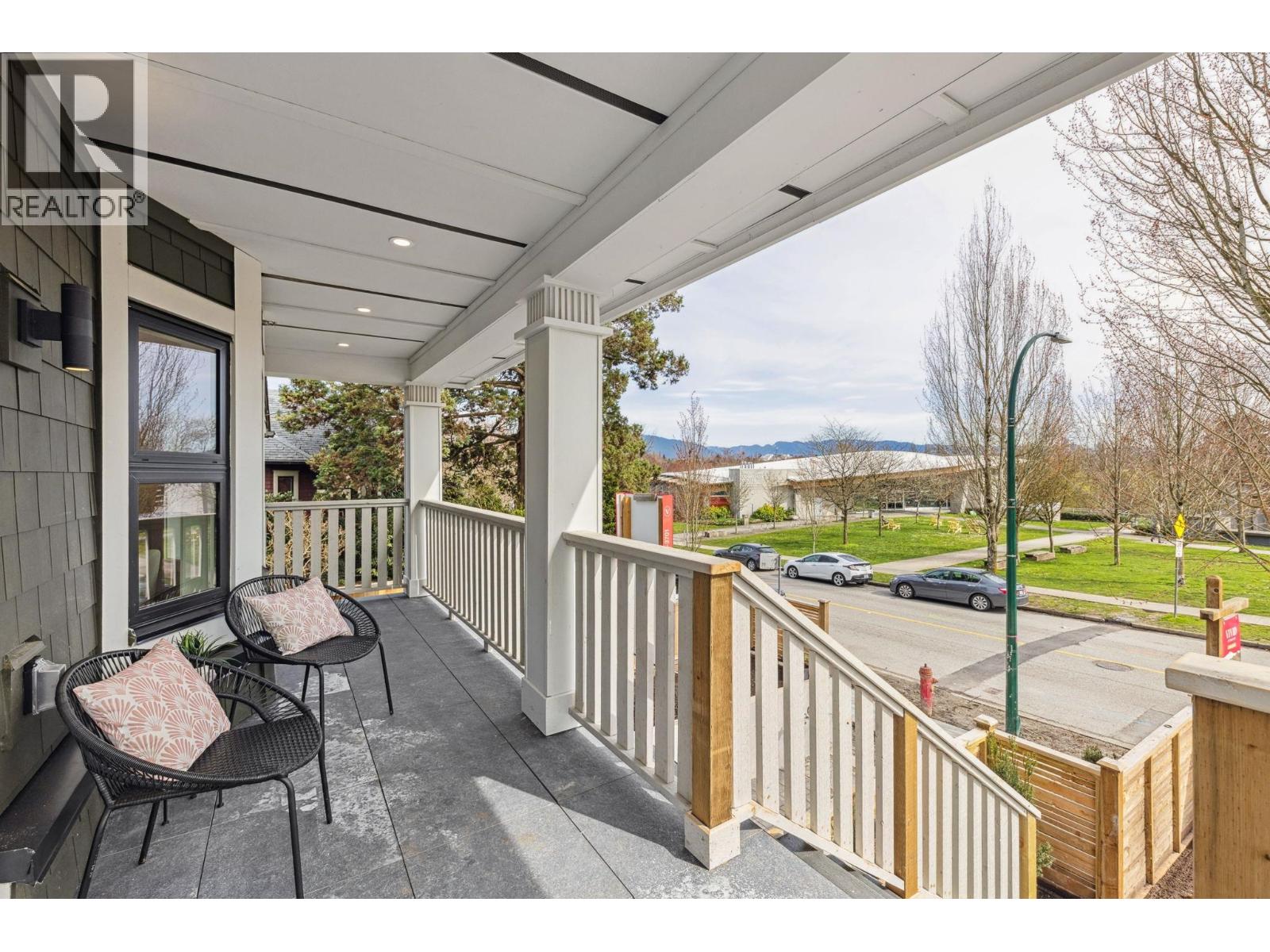 3381 Victoria Drive, Vancouver, British Columbia  V5N 4M3 - Photo 4 - R3063237