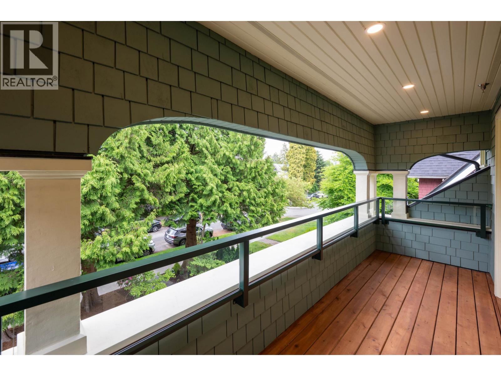 2014 W 15th Avenue, Vancouver, British Columbia  V7V 3P3 - Photo 23 - R3062885