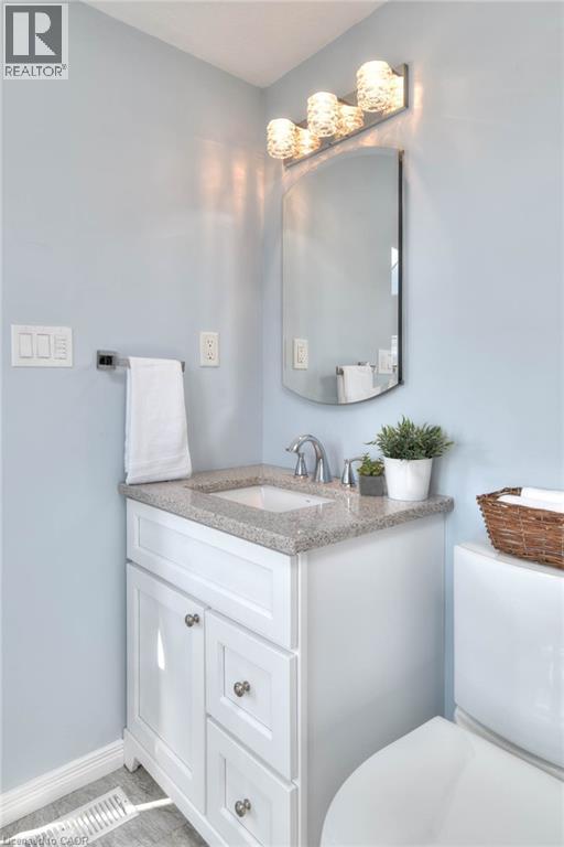 38 Heatherwood Place, Kitchener, Ontario  N2N 3P4 - Photo 31 - 40784207