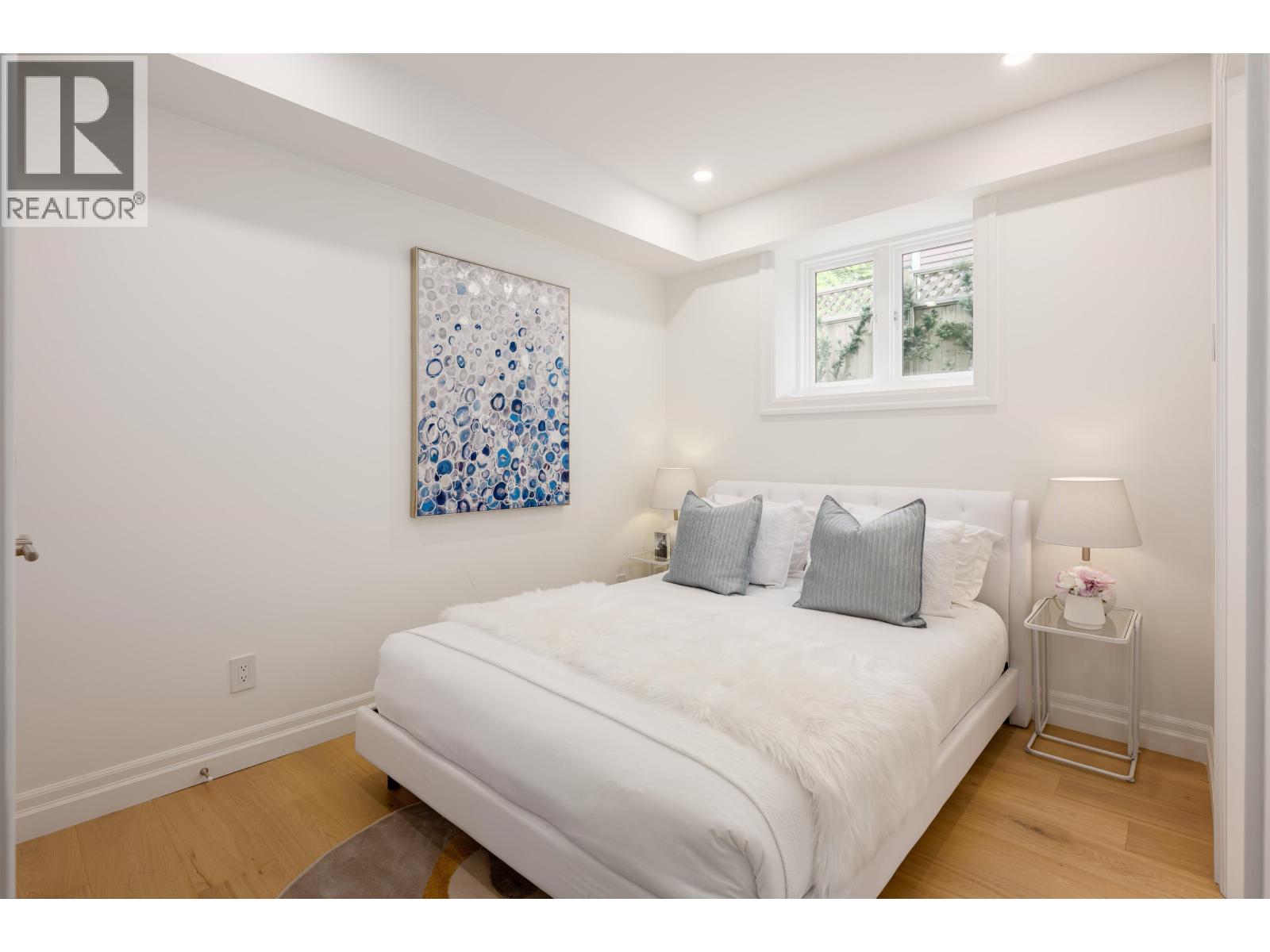 2016 W 15th Avenue, Vancouver, British Columbia  V7V 3P3 - Photo 10 - R3062887