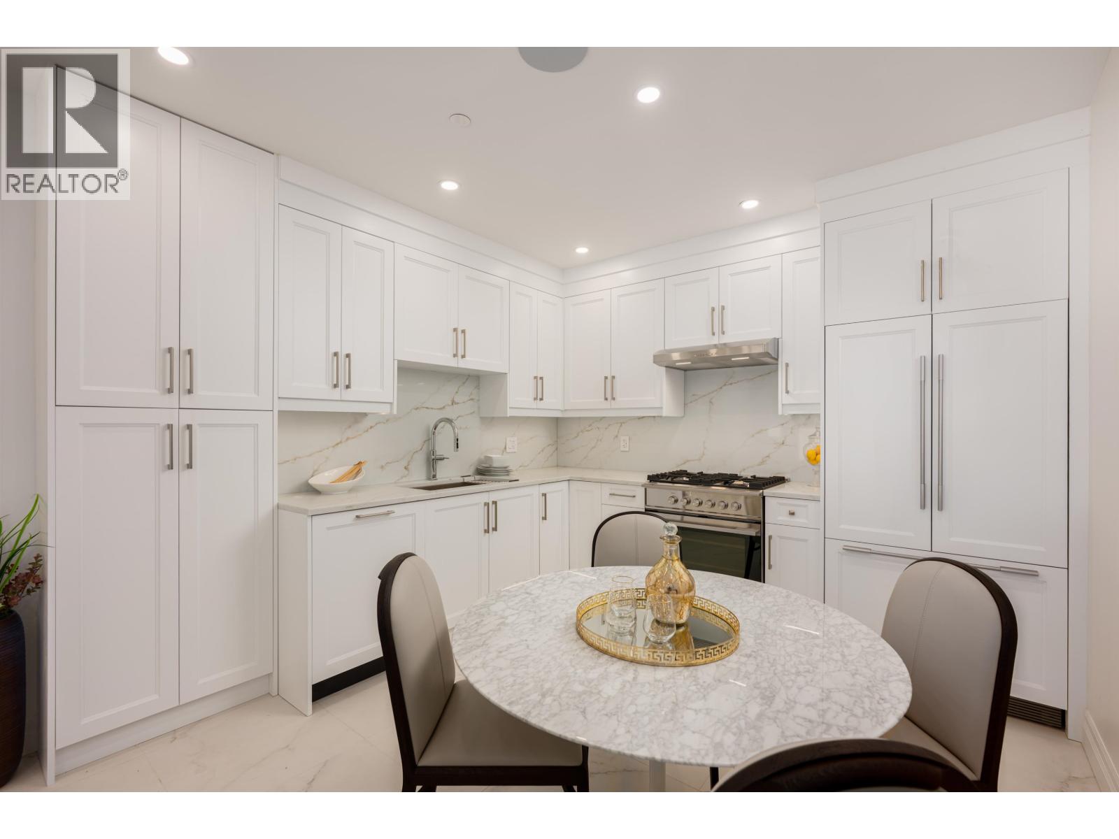 2016 W 15th Avenue, Vancouver, British Columbia  V7V 3P3 - Photo 7 - R3062887